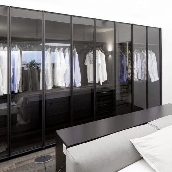 Porro - Linearity and elegance with Pull-out sliding wardrobe - Wien (Austria)