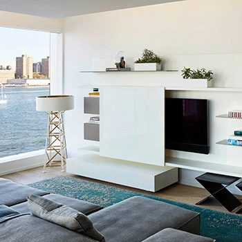 Porro - Porro design in a spectacular waterfront apartment in New York