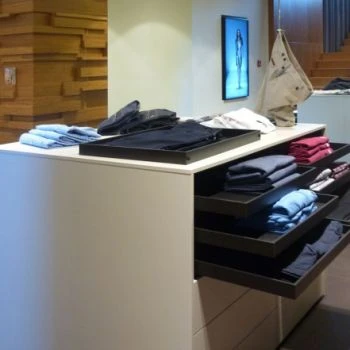 Porro, image:contract_immagini - Porro Spa - Sarto – La Valletta (Malta)