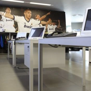 Porro, image:contract_immagini - Porro Spa - Free Time – Barzago, Lecco (Italy)