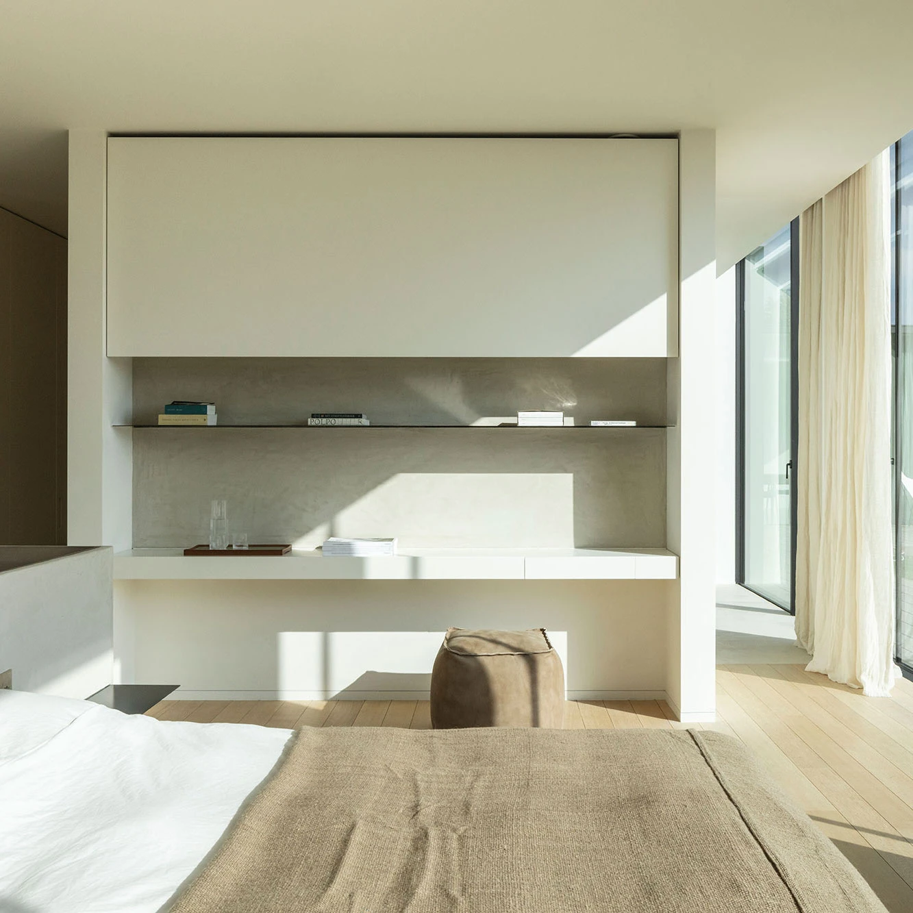 Porro, image:contract_immagini - Porro Spa - PORRO_Private-Villa-Belgio_MODERN-LOAD-IT