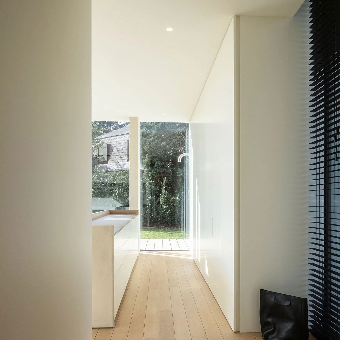 Porro, image:contract_immagini - Porro Spa - PORRO_Private-Villa-Belgio_STORAGE