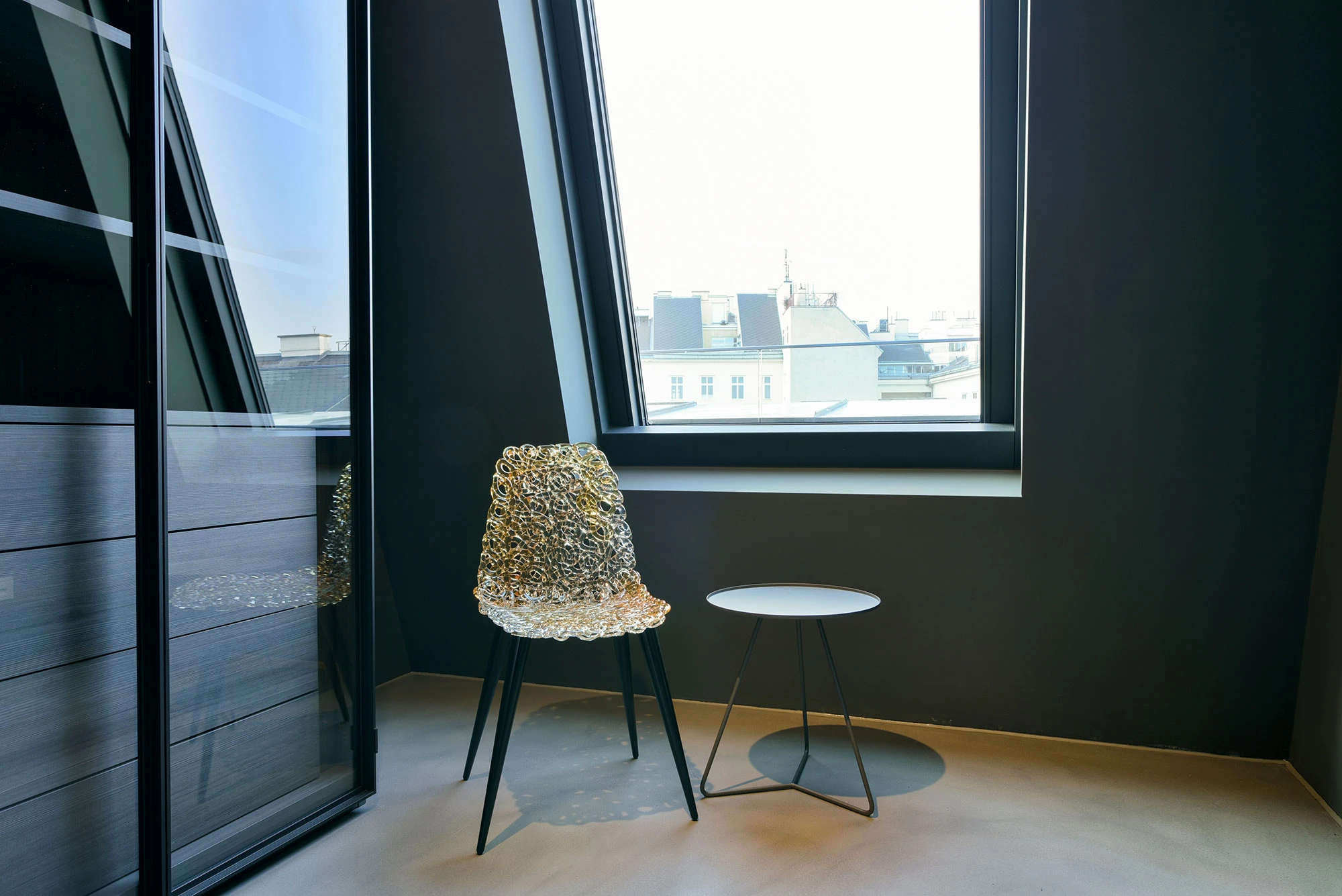 Porro, image:contract_immagini - Porro Spa - On Vienna's roofs