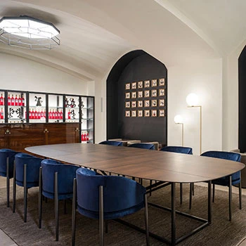 Porro, image:contract_immagini - Porro Spa - Porro’s design for the new Camparino in Galleria