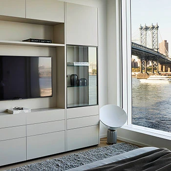 Porro, image:contract_immagini - Porro Spa - Il design Porro in un appartamento fronte acqua a New York