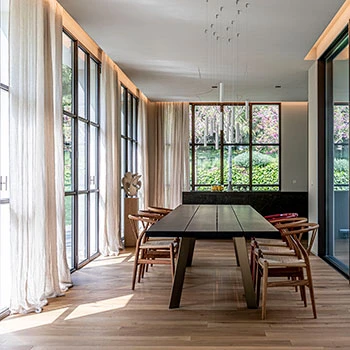 Porro, image:contract_immagini - Porro Spa - Single-family house with Porro design in the green of Franciacorta