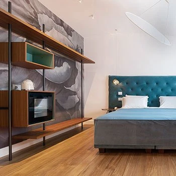 Porro, image:contract_immagini - Porro Spa - The Boutique Mast system for the suites of Palazzo Martinelli