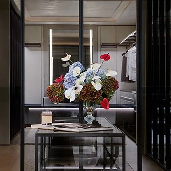 Porro, image:contract_immagini - Porro Spa - Photo Credit: copyright of Designwire