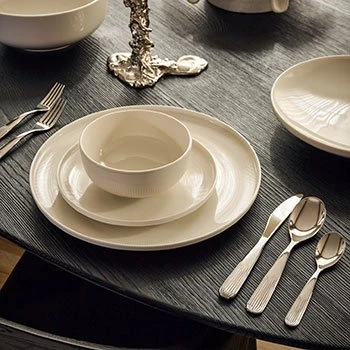 Porro, image:contract_immagini - Porro Spa - Porro design furnishes Chris Force’s loft in Chicago