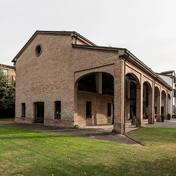 Porro, image:contract_immagini - Porro Spa - Renovation rustic Parma