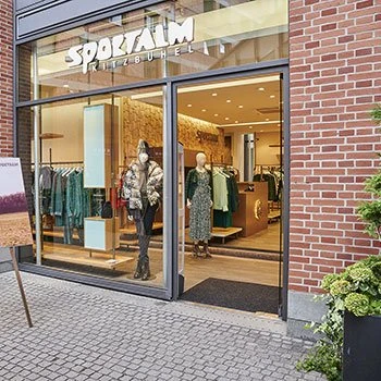 Porro, image:contract_immagini - Porro Spa - Porro brings its design to the Sportalm store in Munich