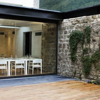 Porro, image:contract_immagini - Porro Spa - Neve Chairs, Fractal tables