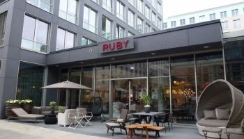 Porro - Porro in Germany at the new RUBY Designliving showroom in Berlin