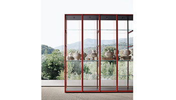 Porro - Ex-Libris rosso antico glass cabinet