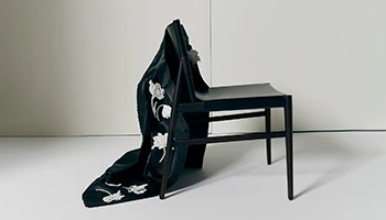 Porro - Voyage portrayed by Door