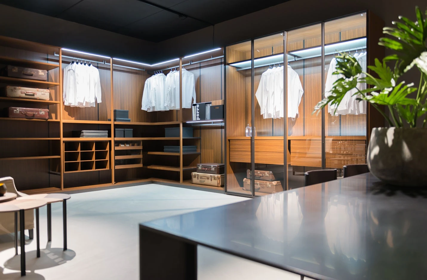 Porro, image:news_immagini - Porro Spa - New showroom Hora Interiors, Holland Opening: 9 October 2015