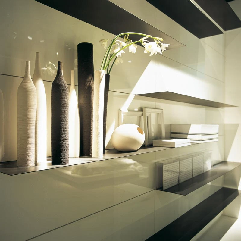 Porro, image:news_immagini - Porro Spa - Salone del Mobile Milan 2005. The value of detail