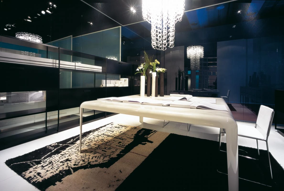 Porro, image:news_immagini - Porro Spa - Salone del Mobile Milan 2005. The value of detail