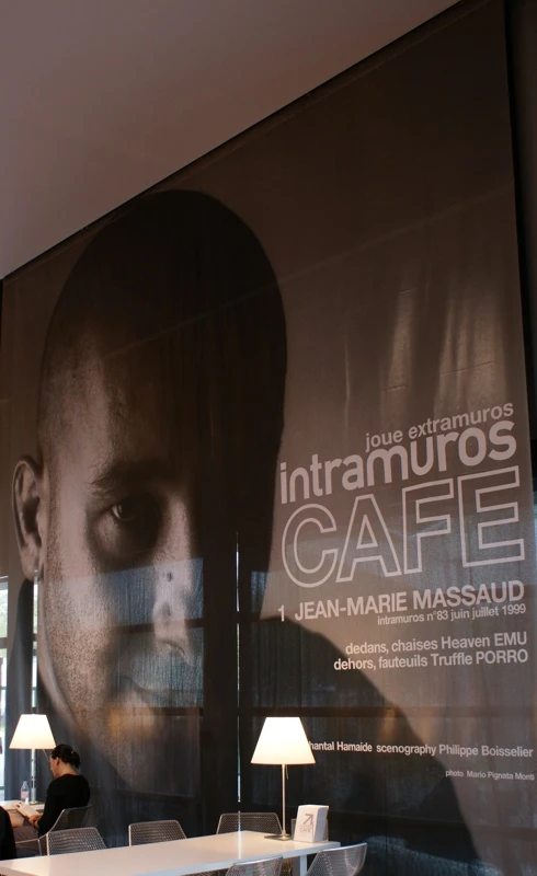 Porro, image:news_immagini - Porro Spa - Truffle armchair furnishes Intramuros Café at Now! design à vivre