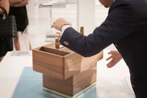 Porro, image:news_immagini - Porro Spa - “Cabinet of Curiosities” exhibition arrives in Singapore 