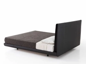 Porro, image:news_immagini - Porro Spa - Sadoru bed by Oscar and Gabriele Buratti