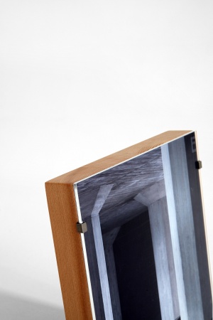 Porro, image:news_immagini - Porro Spa - Garisenda wooden frame