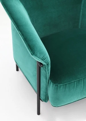 Porro, image:news_immagini - Porro Spa - Kite armchair in green velvet