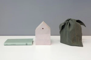 Porro, image:news_immagini - Porro Spa - Porro presents HYLE, the bookmark-house made of poplar