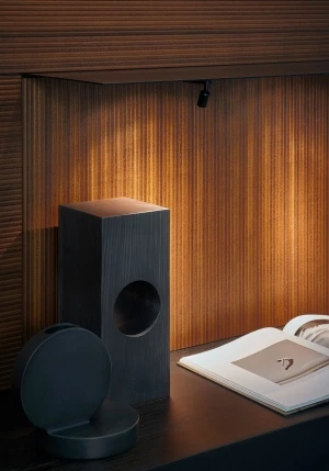 Porro, image:news_immagini - Porro Spa - Un classico che si rinnova: libreria Load-It, designed by Wolfgang Tolk + CRS Porro