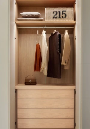 Porro, image:news_immagini - Porro Spa - System of wardrobes and dressign rooms Storage, White Cherry