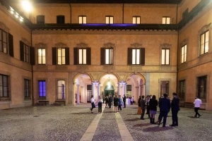 Porro, image:news_immagini - Porro Spa - Romby armchair on auction to support RFK Italia