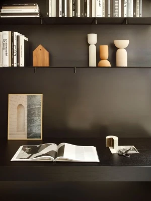 Porro, image:news_immagini - Porro Spa - Un classico che si rinnova: libreria Load-it, designed by Wofgang Tolk