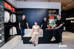 Porro, image:news_immagini - Porro Spa - From the left:  Tony Jiang - Maria Porro - Yi Zhang – Fernando Zhou