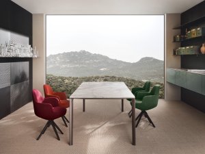 Porro, image:news_immagini - Porro Spa - Pascal table + Romby armchairs