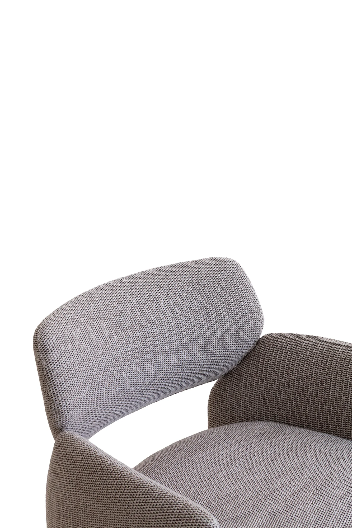 Porro, image:ARNALDO ARMCHAIR, designed by Yabu Pushelberg - 