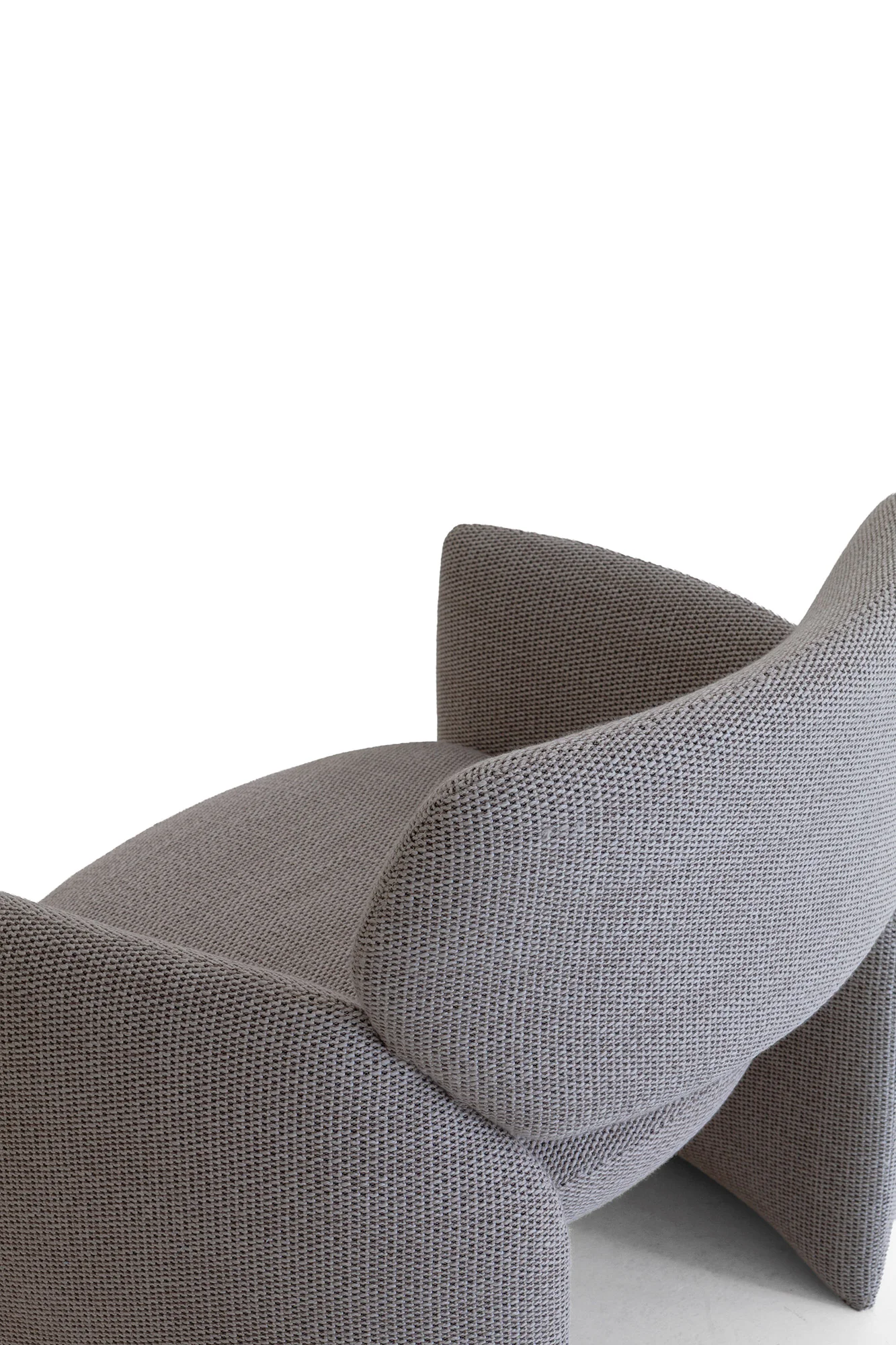 Porro, image:ARNALDO ARMCHAIR, designed by Yabu Pushelberg - 