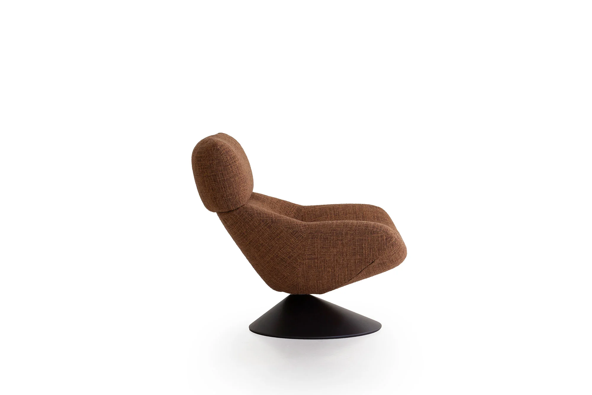 Porro, image:HITA LOUNGE CHAIR, designed by Dordoni Studio - 