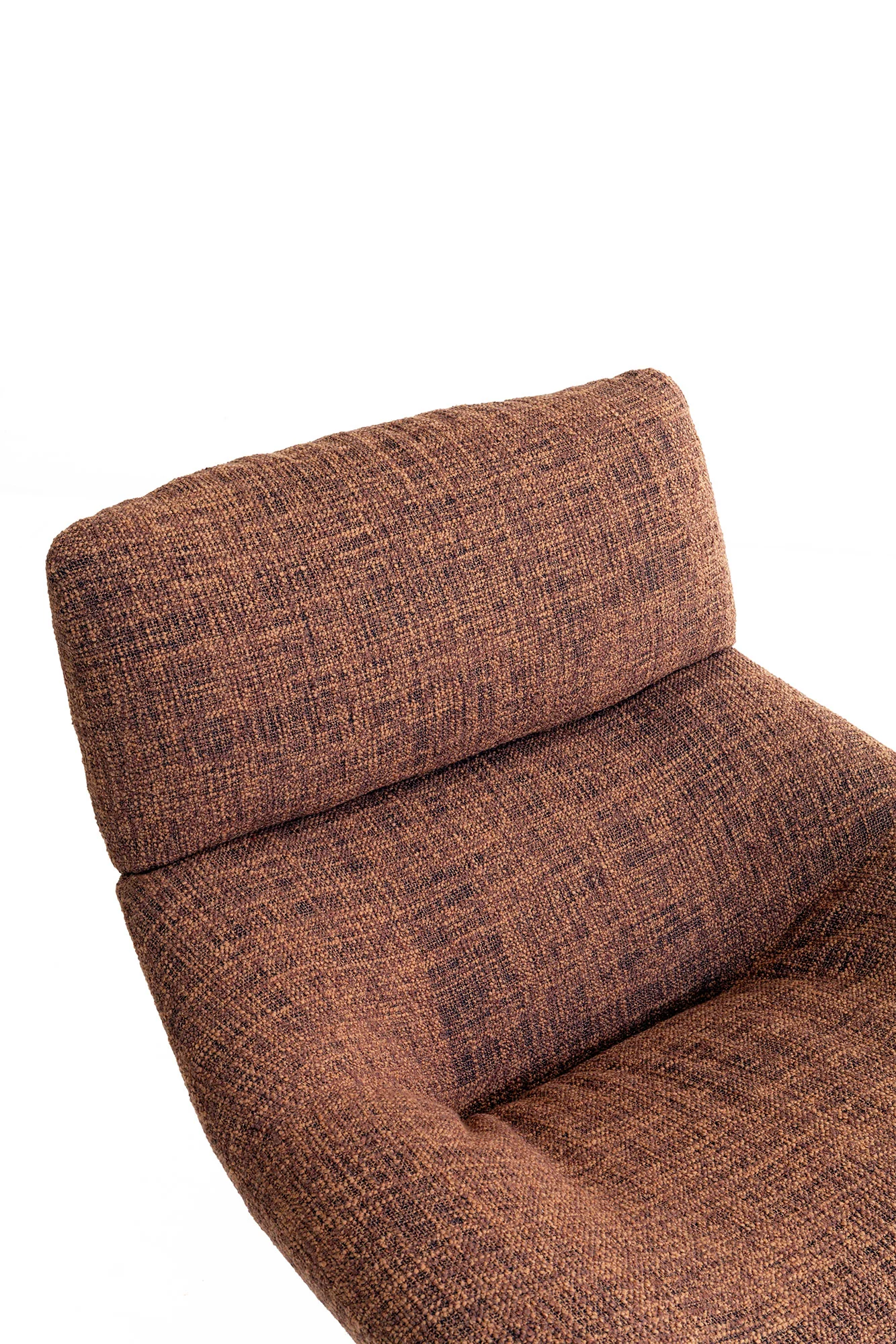 Porro, image:HITA LOUNGE CHAIR, designed by Dordoni Studio - 