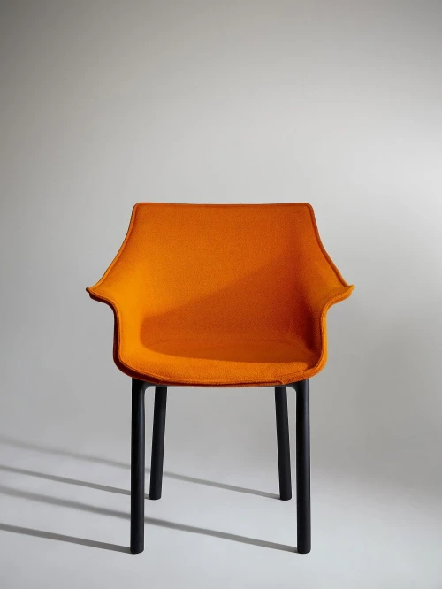 Porro, image:prodotti - Porro Spa - Draped Chair