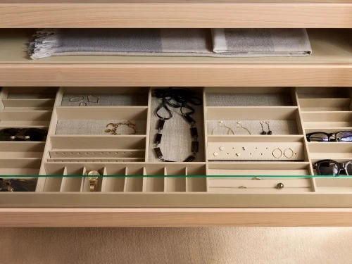 Porro, image:prodotti - Porro Spa - Attrezzatura interna / Internal equipment