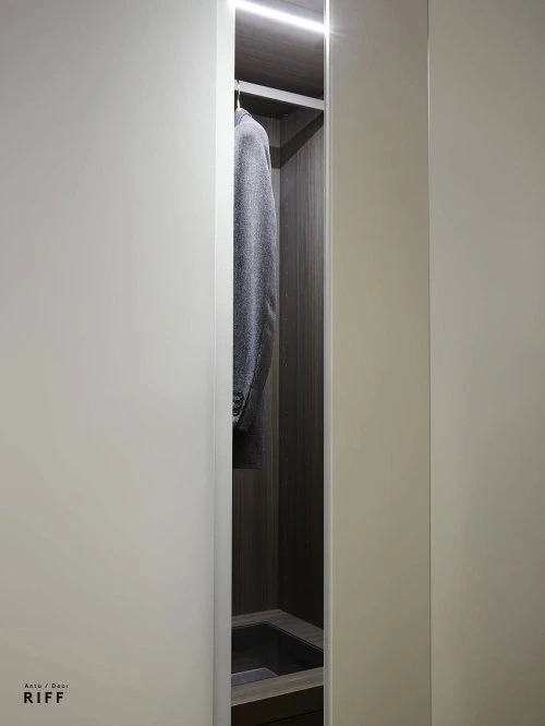 Porro, image:prodotti - Porro Spa - Battente / Hinged