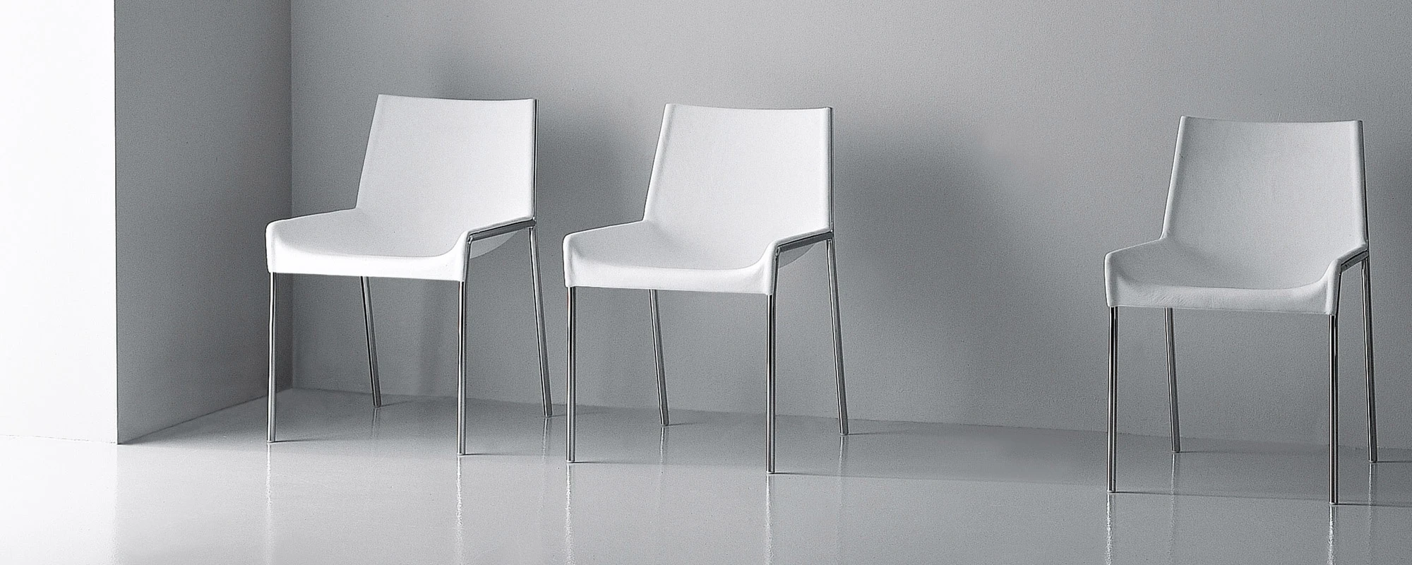 Porro - 20160329-14392-hchair_slider.webp