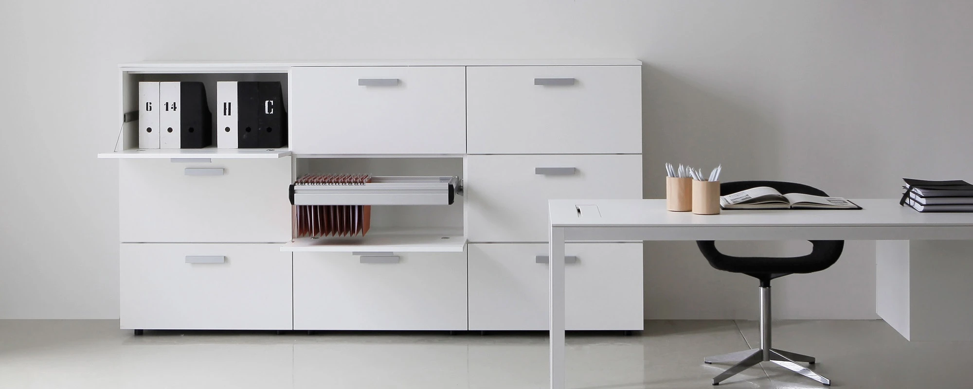 Porro - 20160329-14500-modern_working_slider.webp