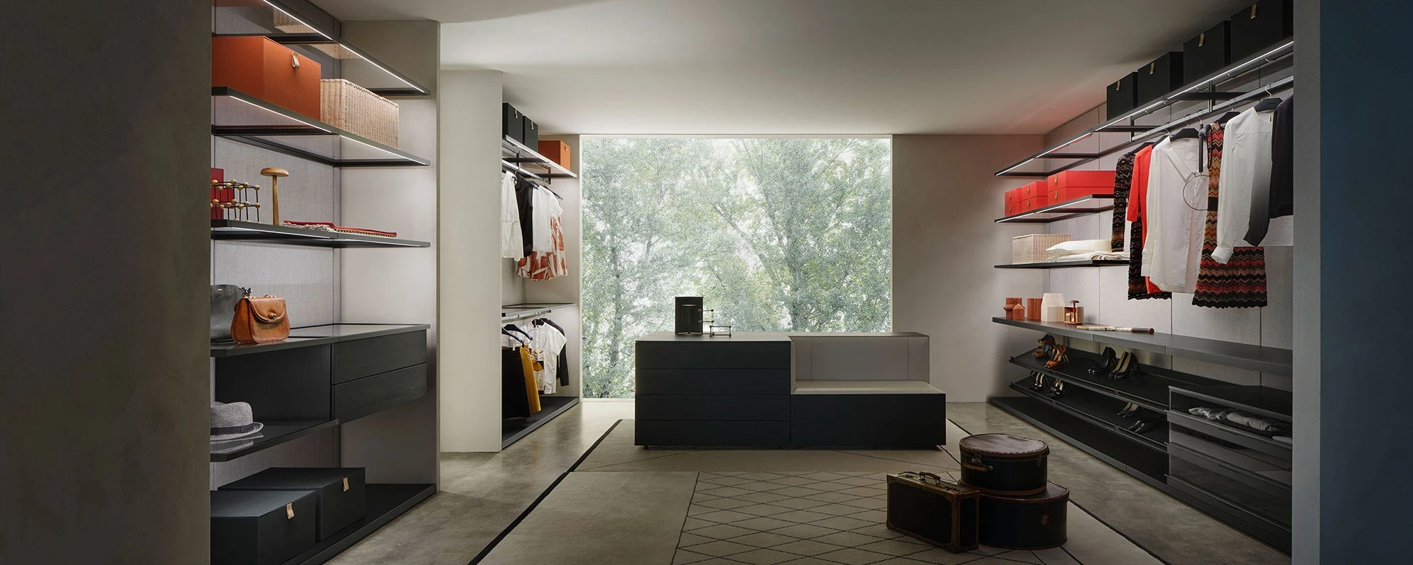 Porro - 20220803-27317-storage_boiserie_slider_01.webp