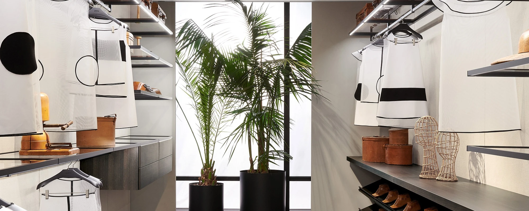 Porro - 20220803-27318-storage_boiserie_slider_02.webp