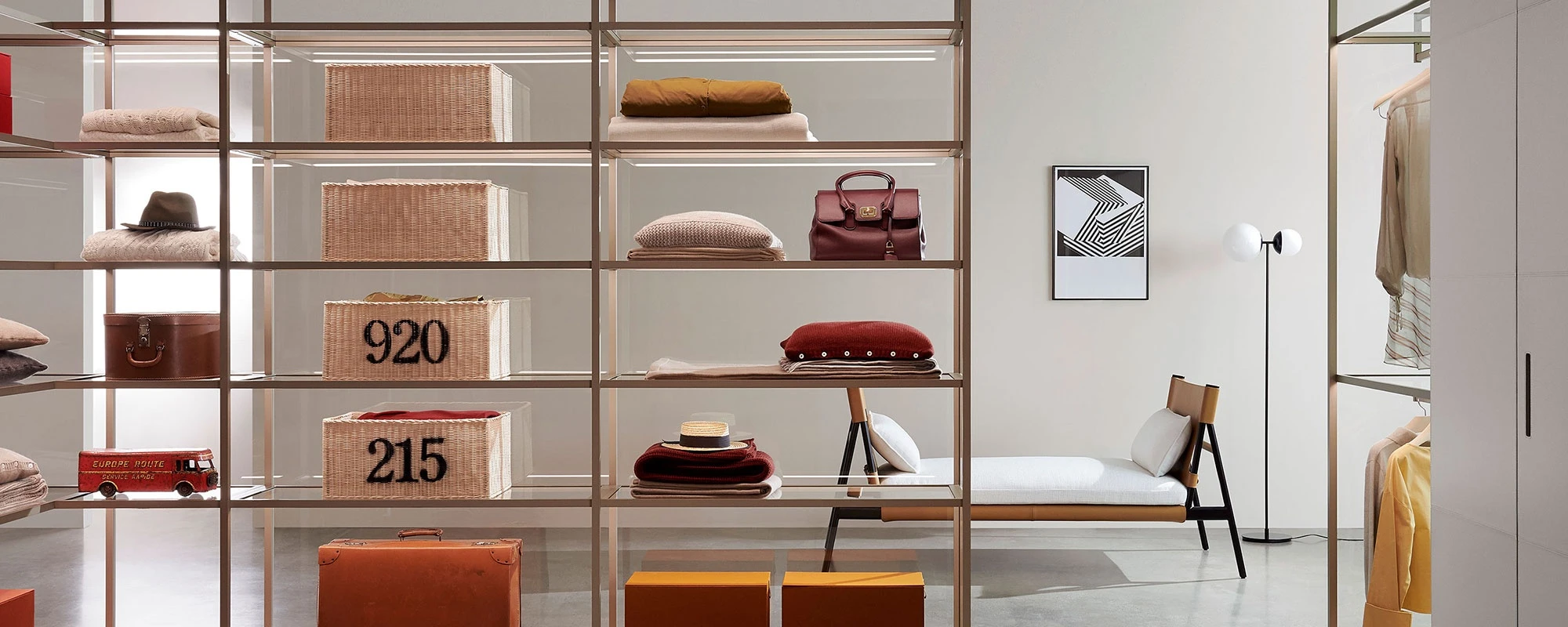 Porro - 20221018-27731-Storage_dressing_slider_02.webp