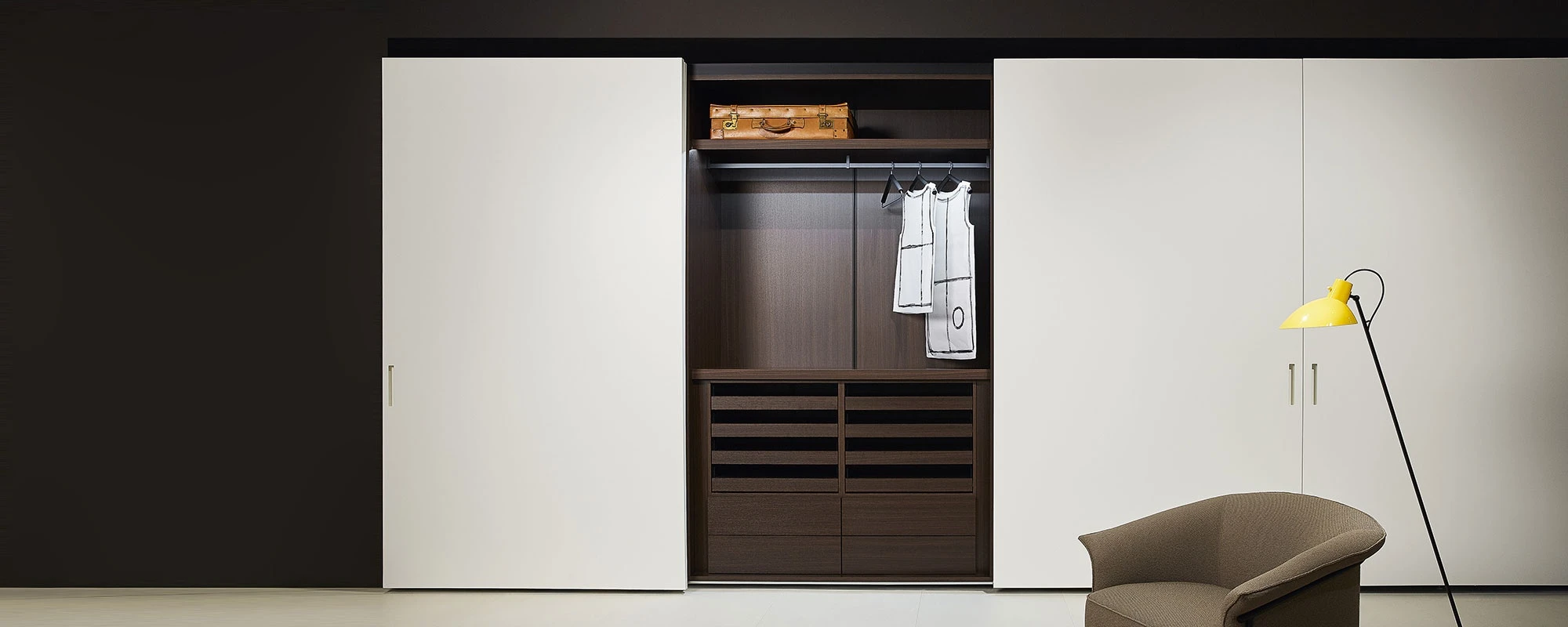 Porro - 20221018-27740-Stroage_complanare_slider_02.webp