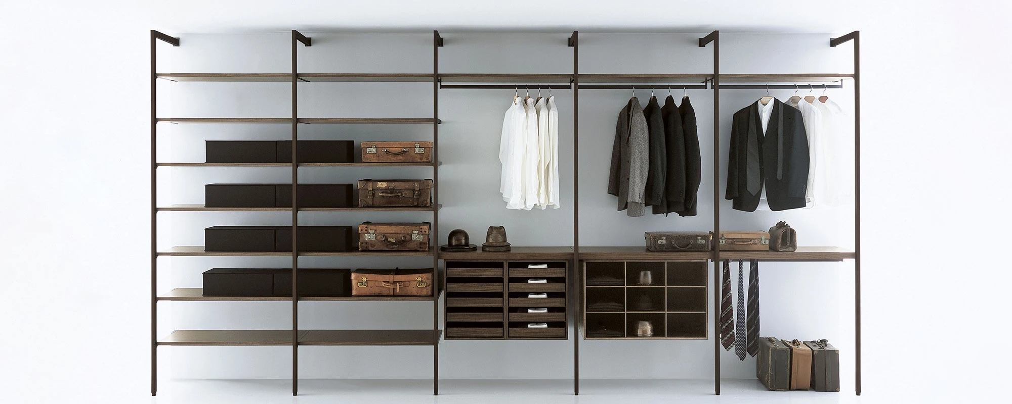Porro - 20221019-27747-Storage_cabina-armadio_slider_01.webp